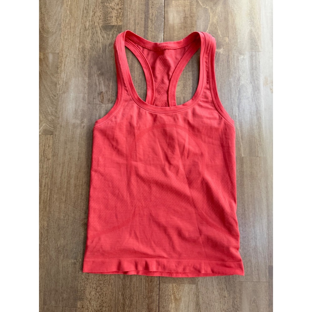 Lululemon Swiftly Tech Racerback Tank Top 2.0 Coral Red Size 4 Slim Fit Running